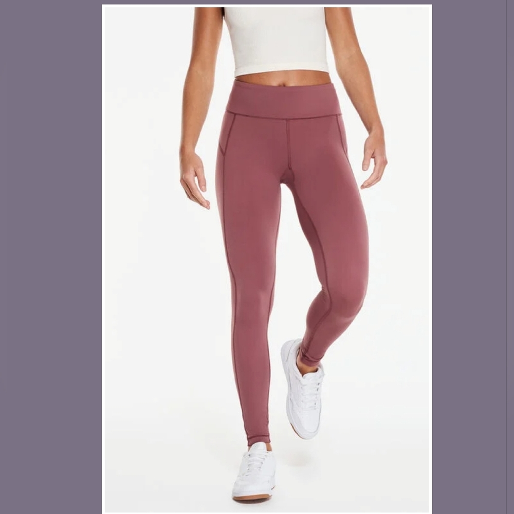AEROPOSTALE HIGH-RISE LEGGINGS.